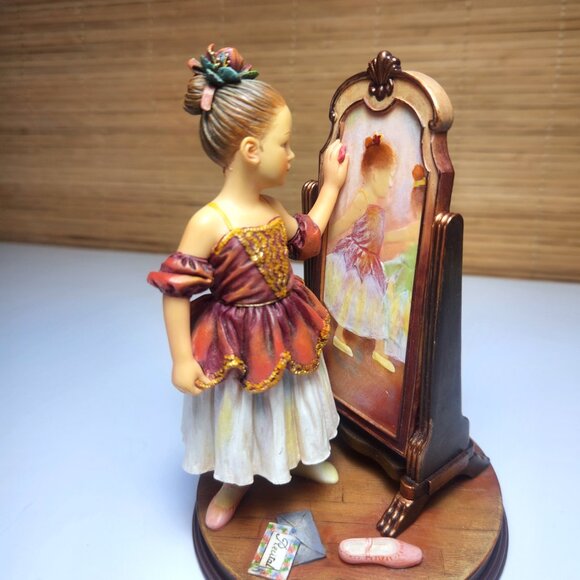 Vintage Mama Says Figurine 'Believe In Yourself' Resin on Base 6 inches High - Picture 5 of 11